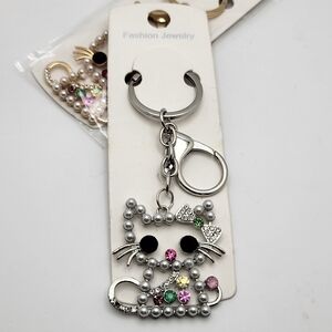 Cute Cat Rhinestone Pearl Keychain NEW